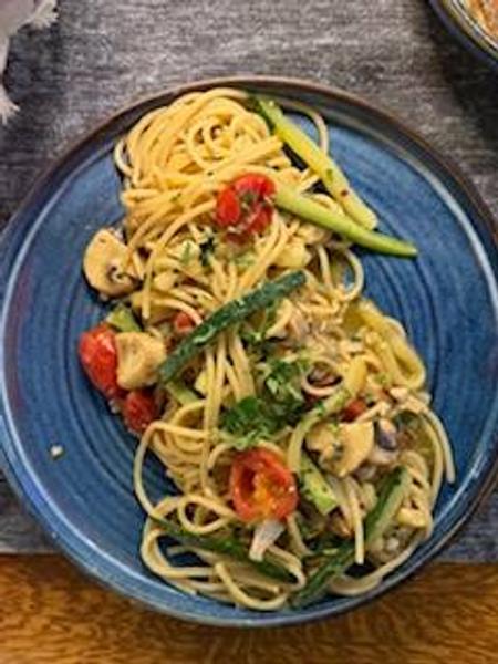 Paste Aglio Olio Pepperoncino cu Zucchini și Ciuperci